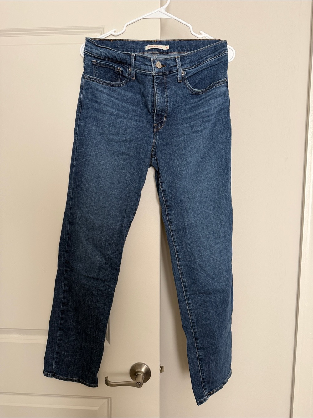 Levi's Women's Straight Leg Jeans in Dark Blue Wash